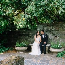 wedding couple in a garden
