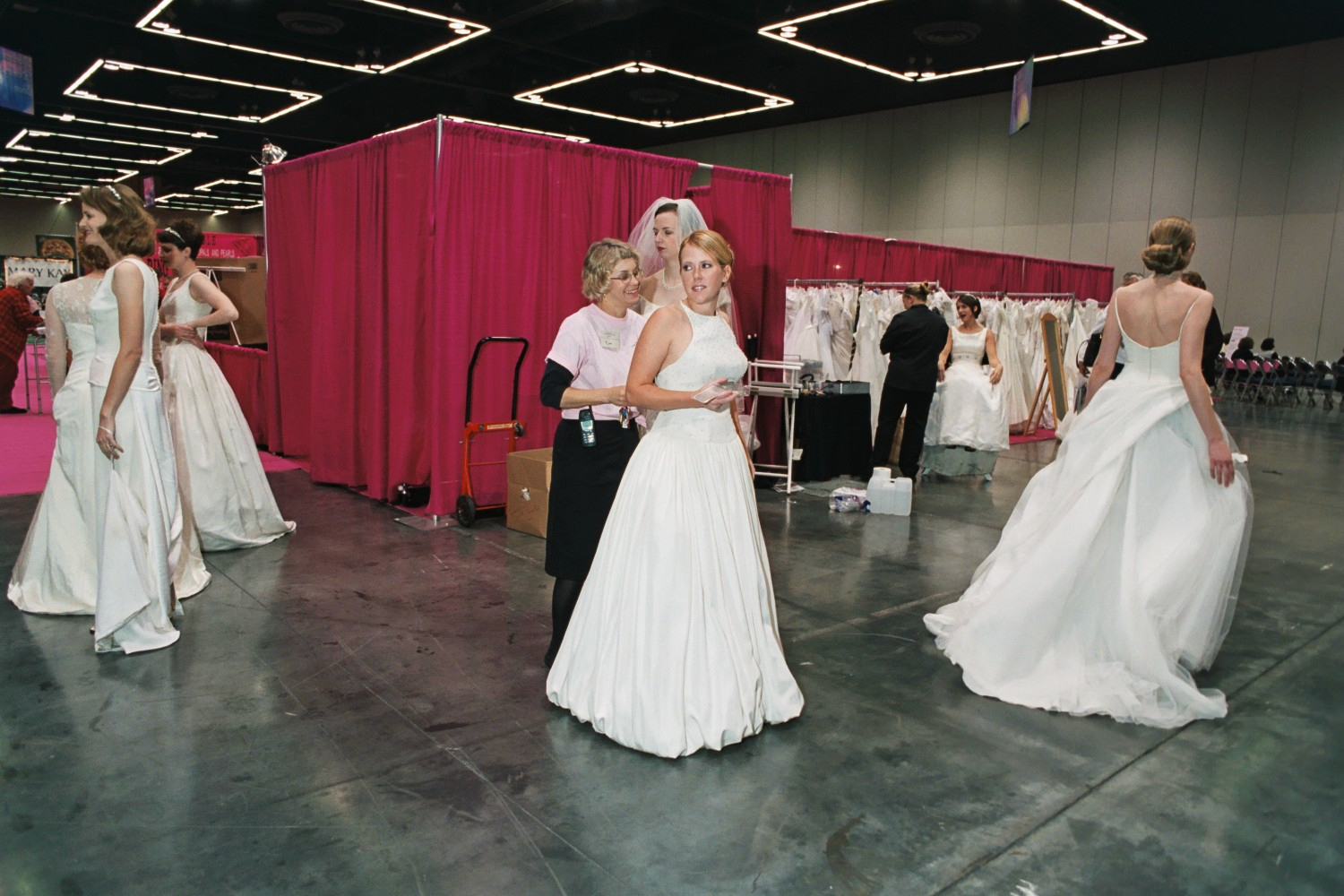 Tips and Tricks to Attending Portland Wedding Shows (or any wedding